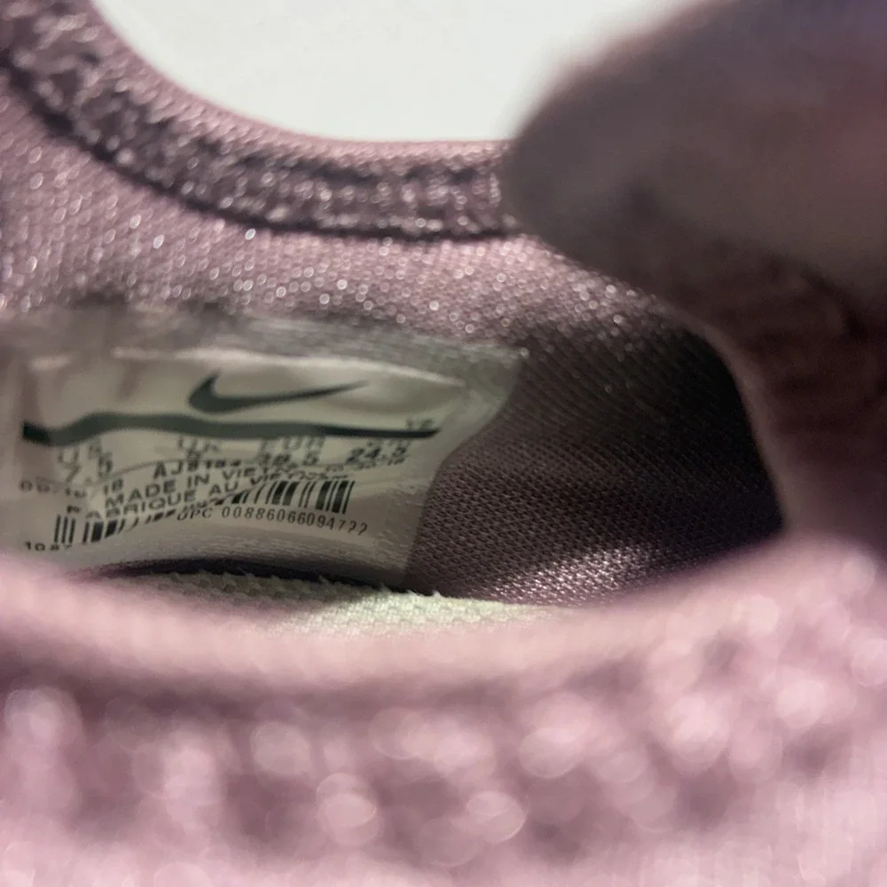 Nike good pre